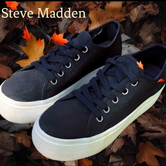Steve Madden Shoes - STEVE MADDEN BLACK ELORE PLATFORM CANVAS SNEAKERS - 7 🖤👟